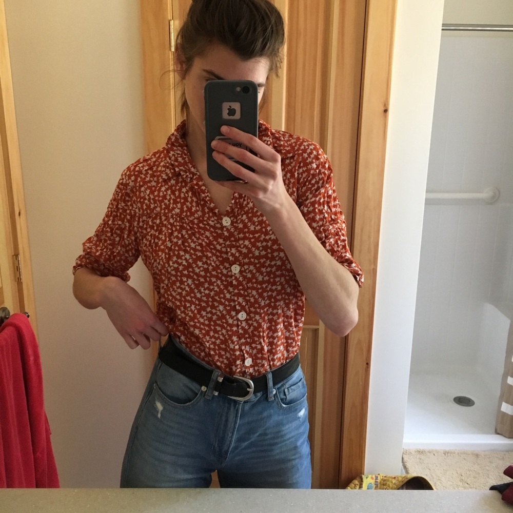 Vintage style orange star pattern button up